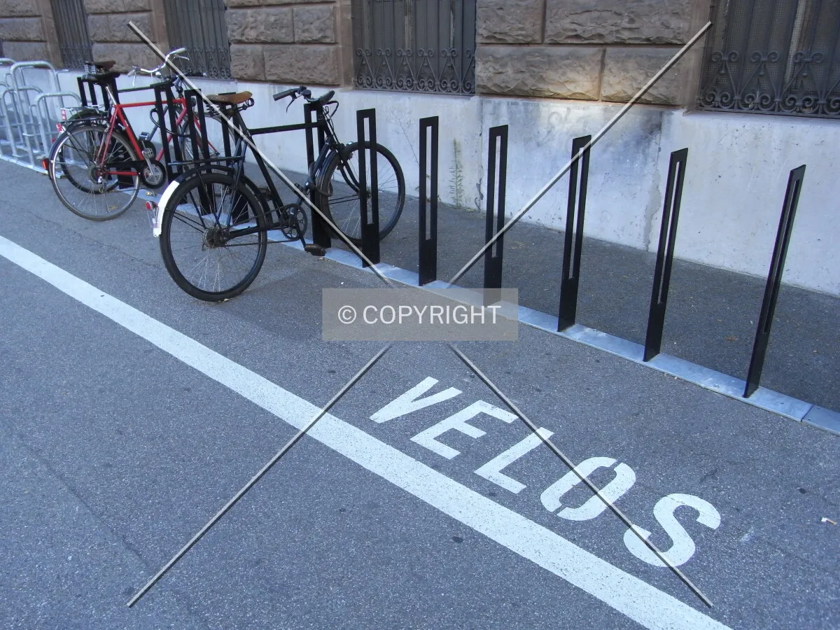 Bike stand in front of Schule für Gestaltung