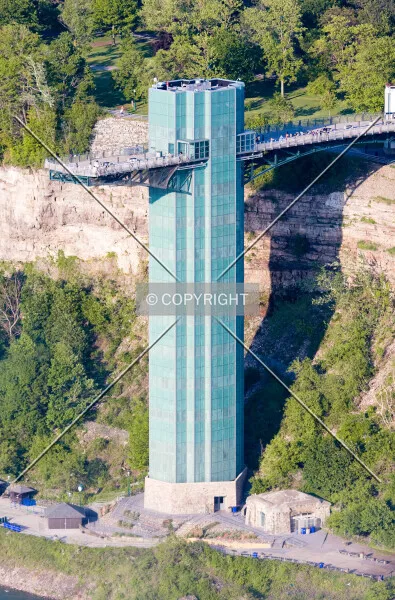 Photo 351-570-661