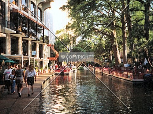 A typical scene on the Riverwalk below the Hilton Palacio Del Rio