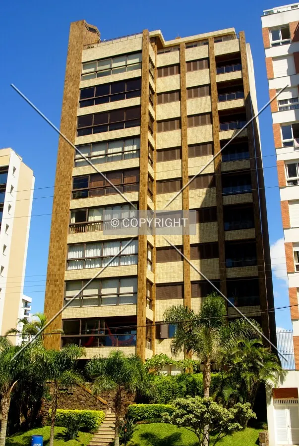 View from across Silva Jardim Avenue