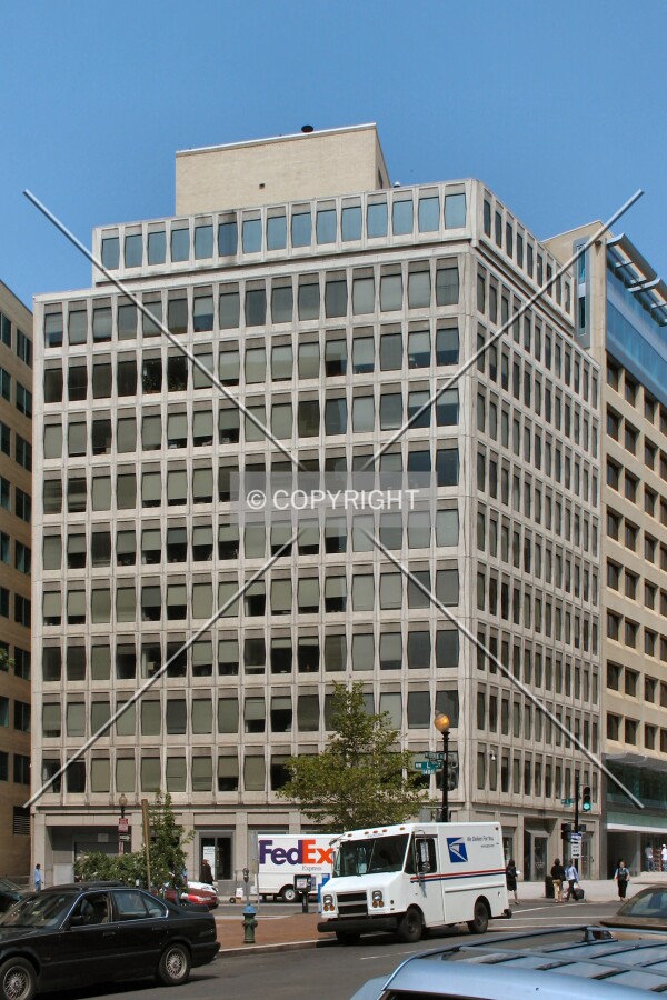View to the north across Vermont Avenue/L Street NW