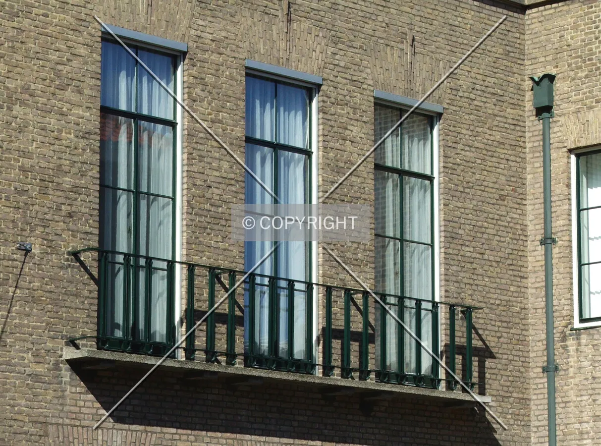 Windows on the eastern façade