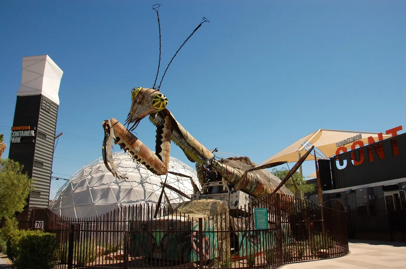 Mantis - A fire-breathing sculpture that has been to Burning Man