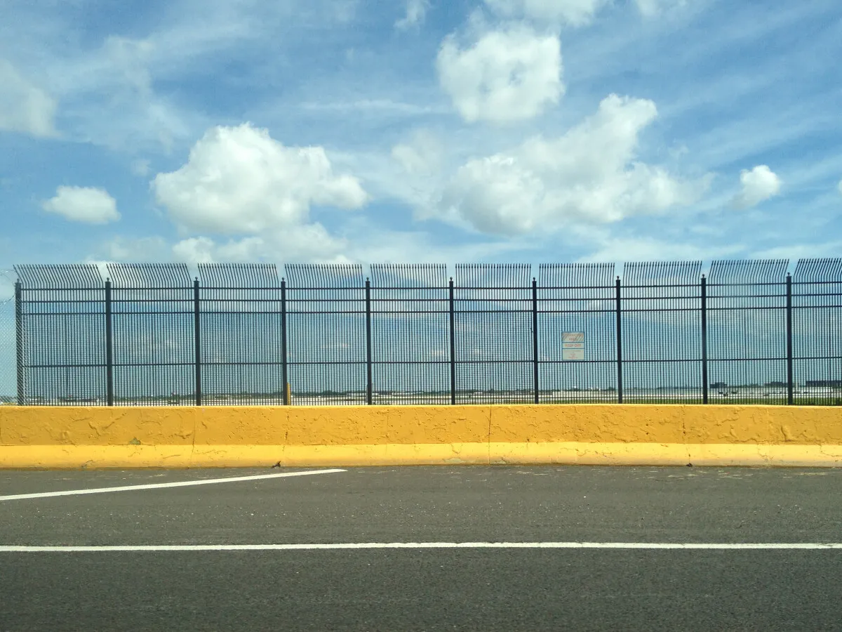Photo 360-418-131