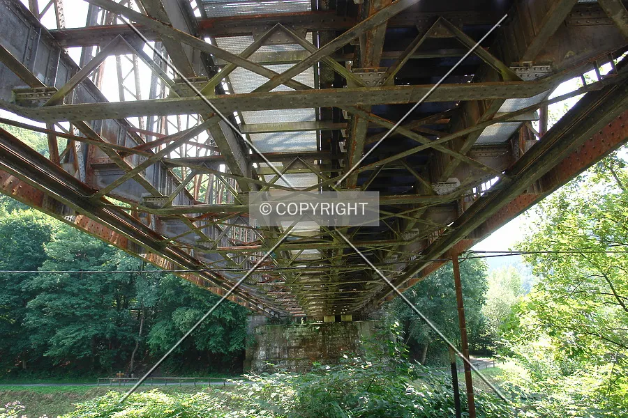 Photo 360-823-512