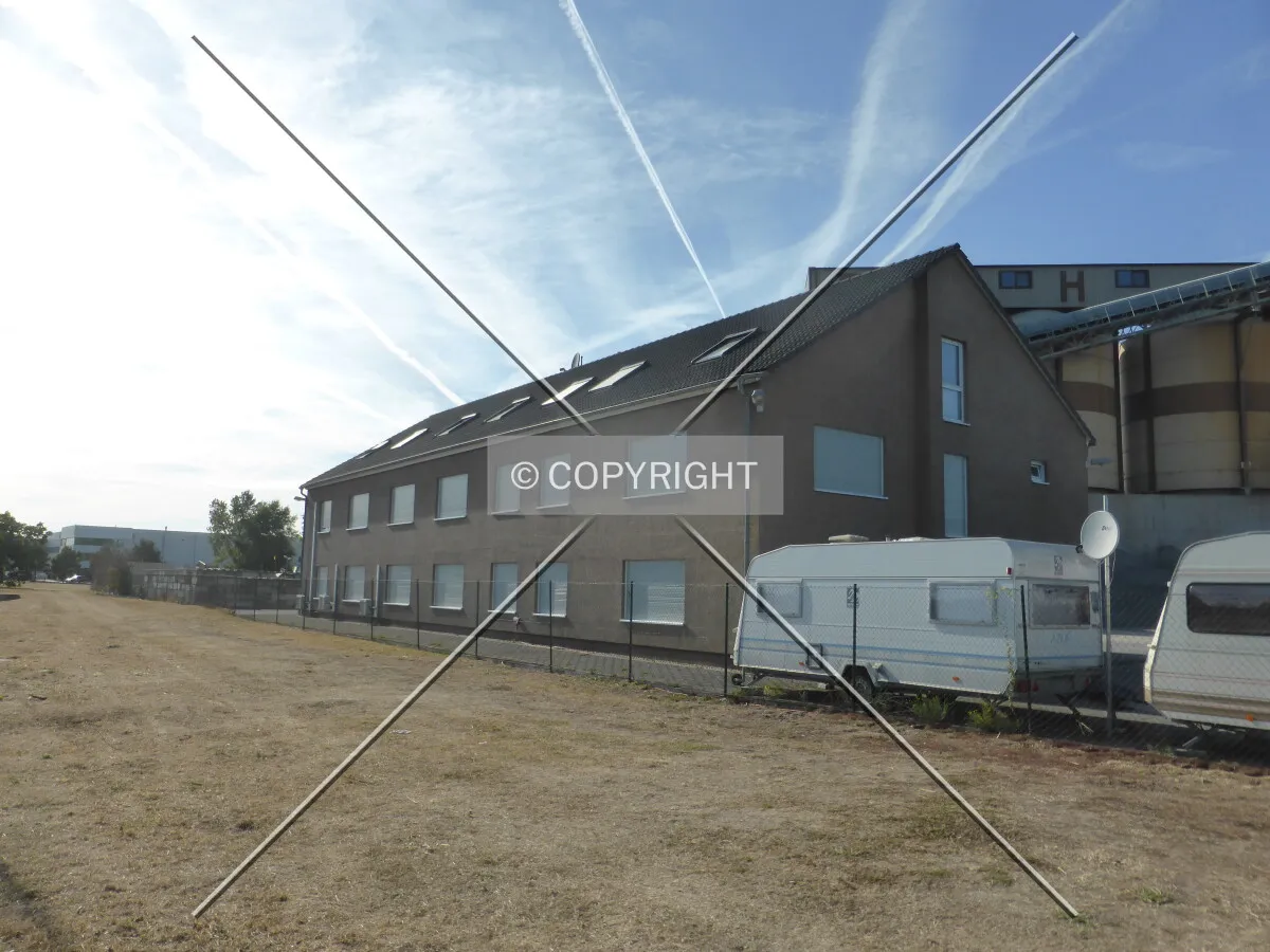 Photo 360-835-952