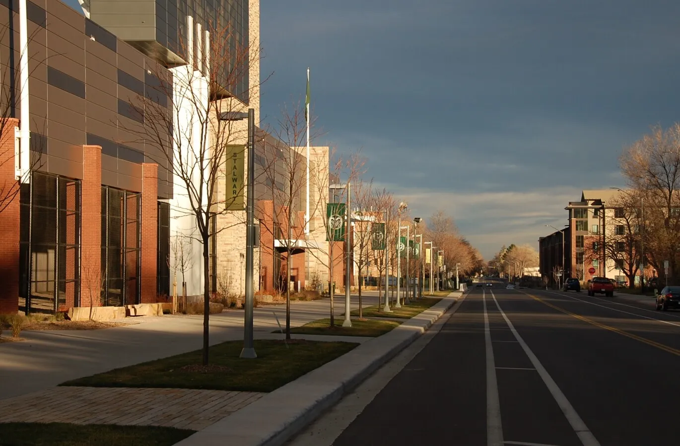 Looking east on Lake Street