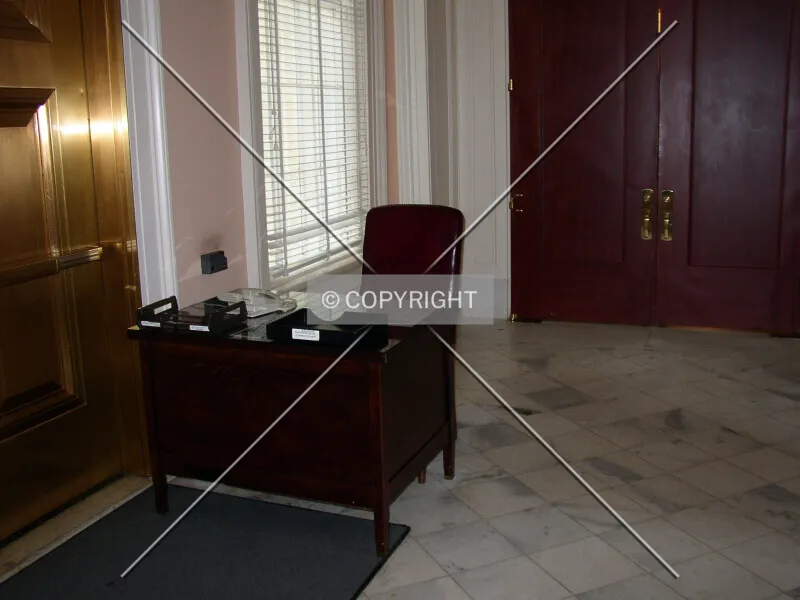 Photo 362-587-935