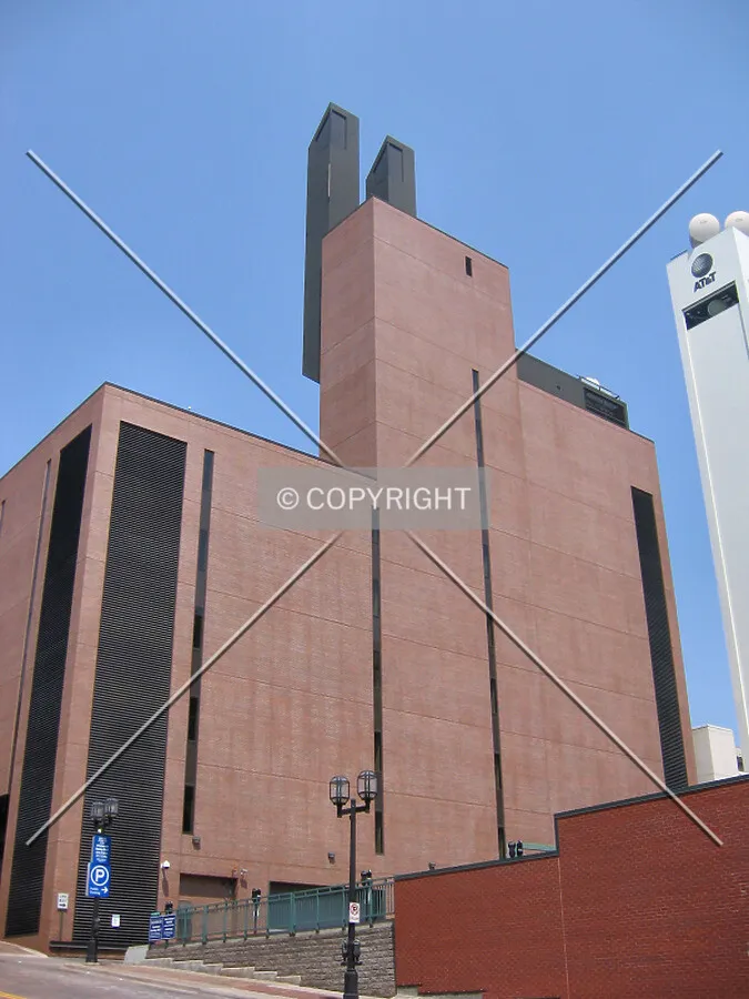 Looking up from 4th Avenue
