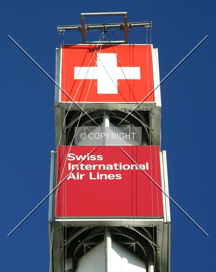 Detail of the top part of the mast that sits on the podium