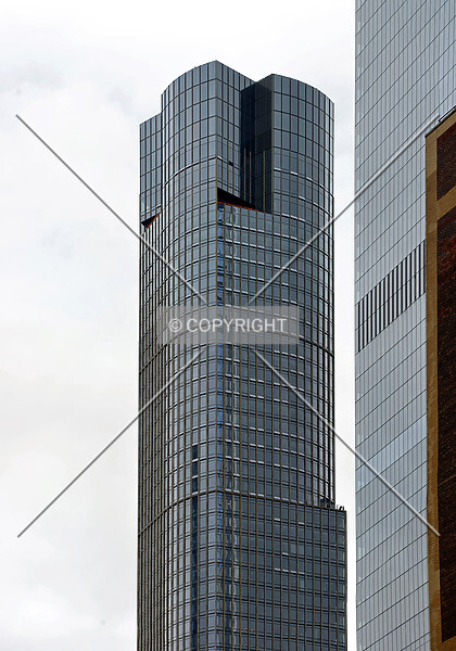 Photo 003-661-879
