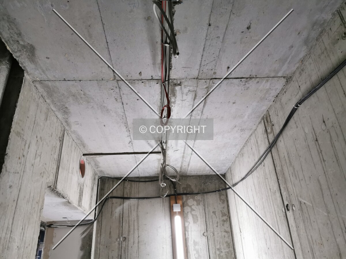 Photo 366-453-843