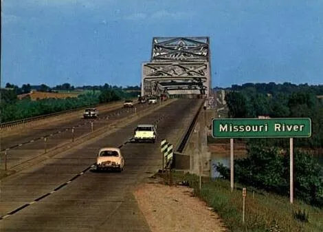 Photo 366-513-866