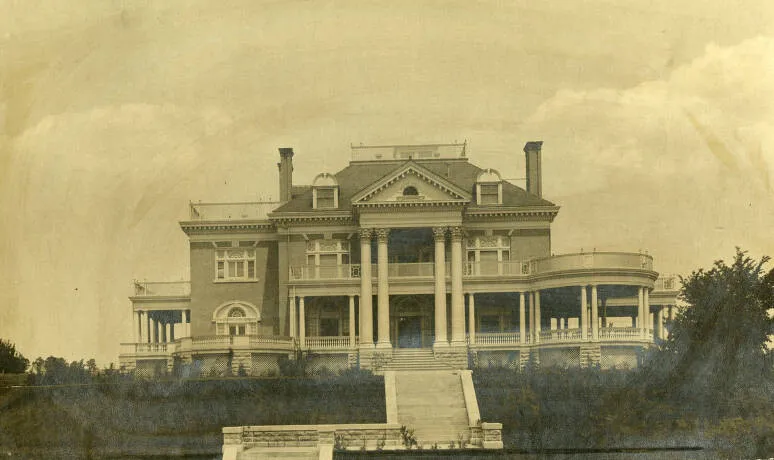 Photo 367-762-468