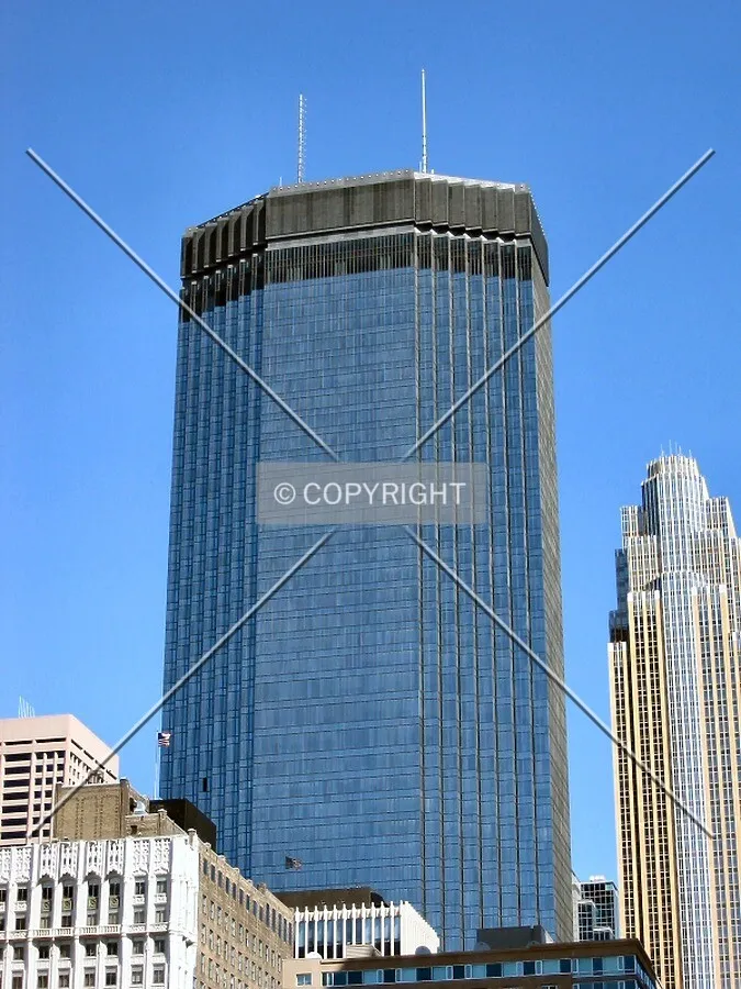 View to the north from Marquette Avenue