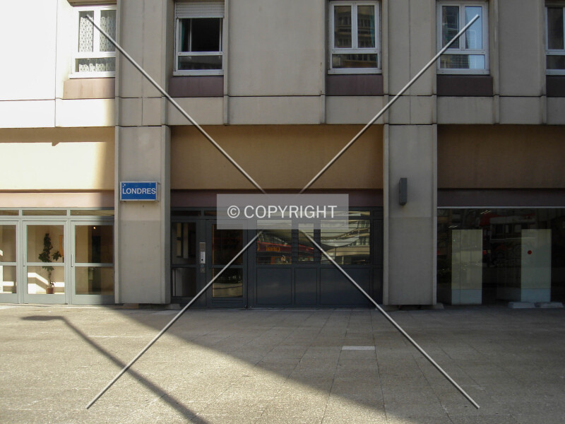 Photo 369-325-378