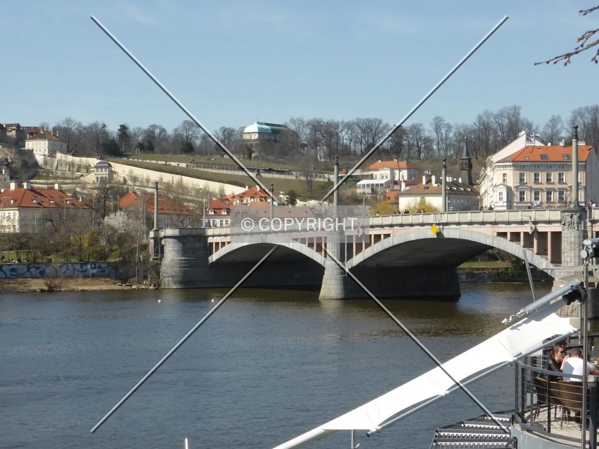 Photo 037-581-947