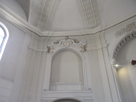 Inside baroque Stadtkirche Ludwigsburg