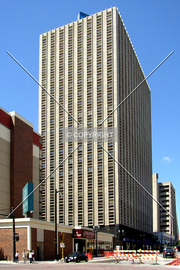 From West Wisconsin Avenue to the east