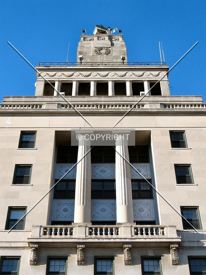 Looking up from 2nd Avenue