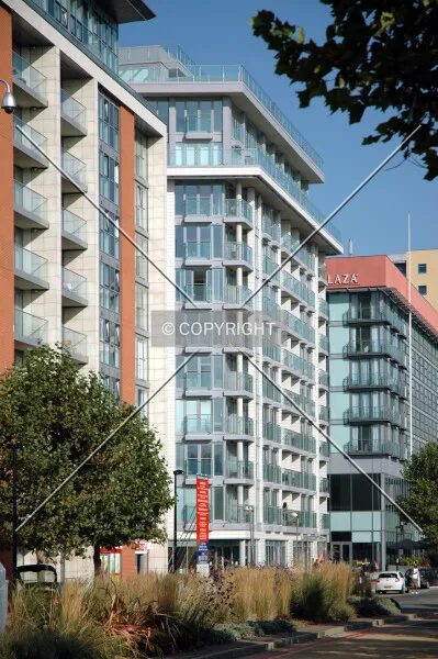 Photo 037-755-996