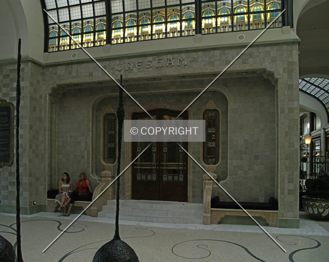 Detail of the lobby