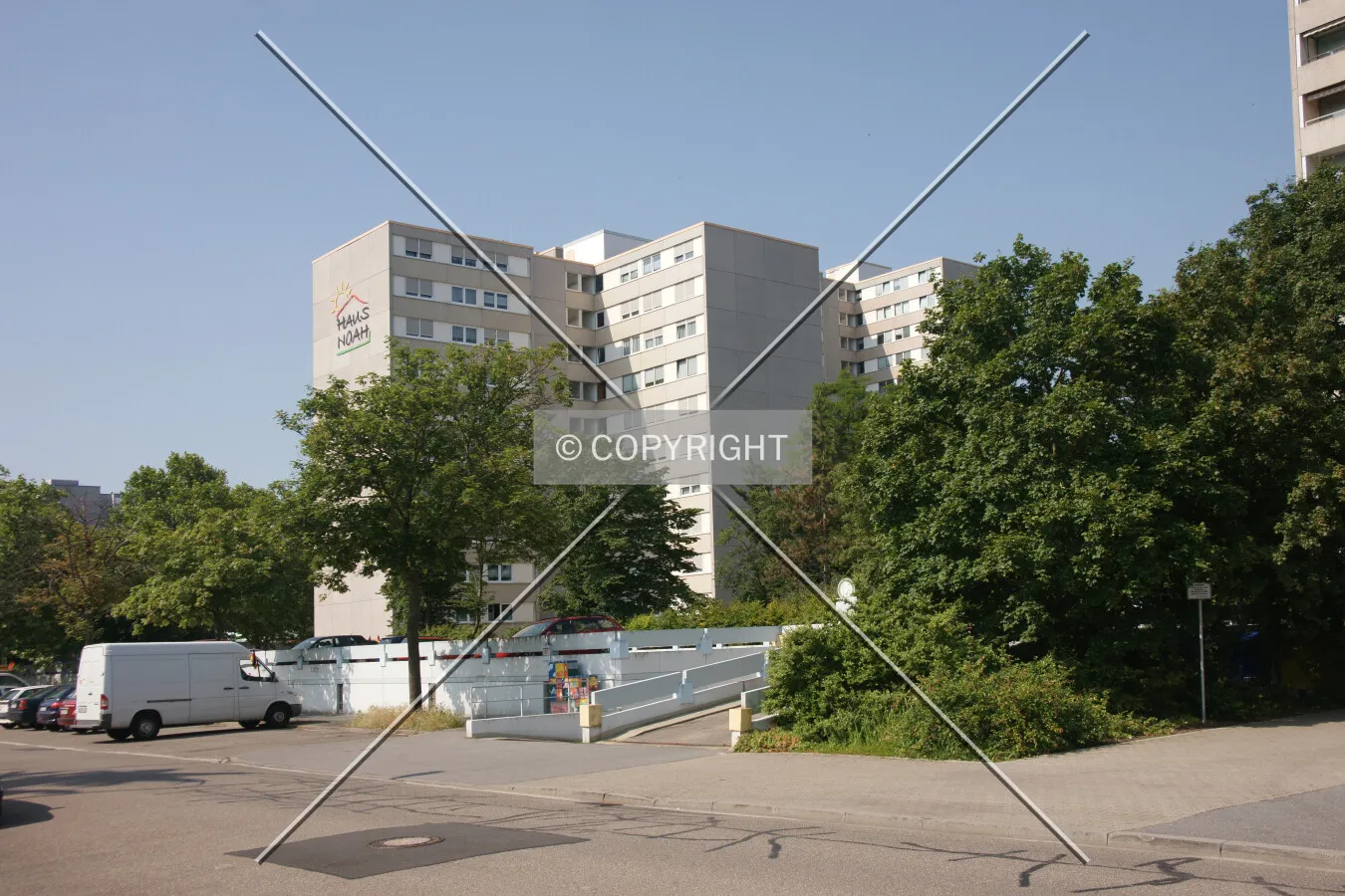 Photo 379-142-545
