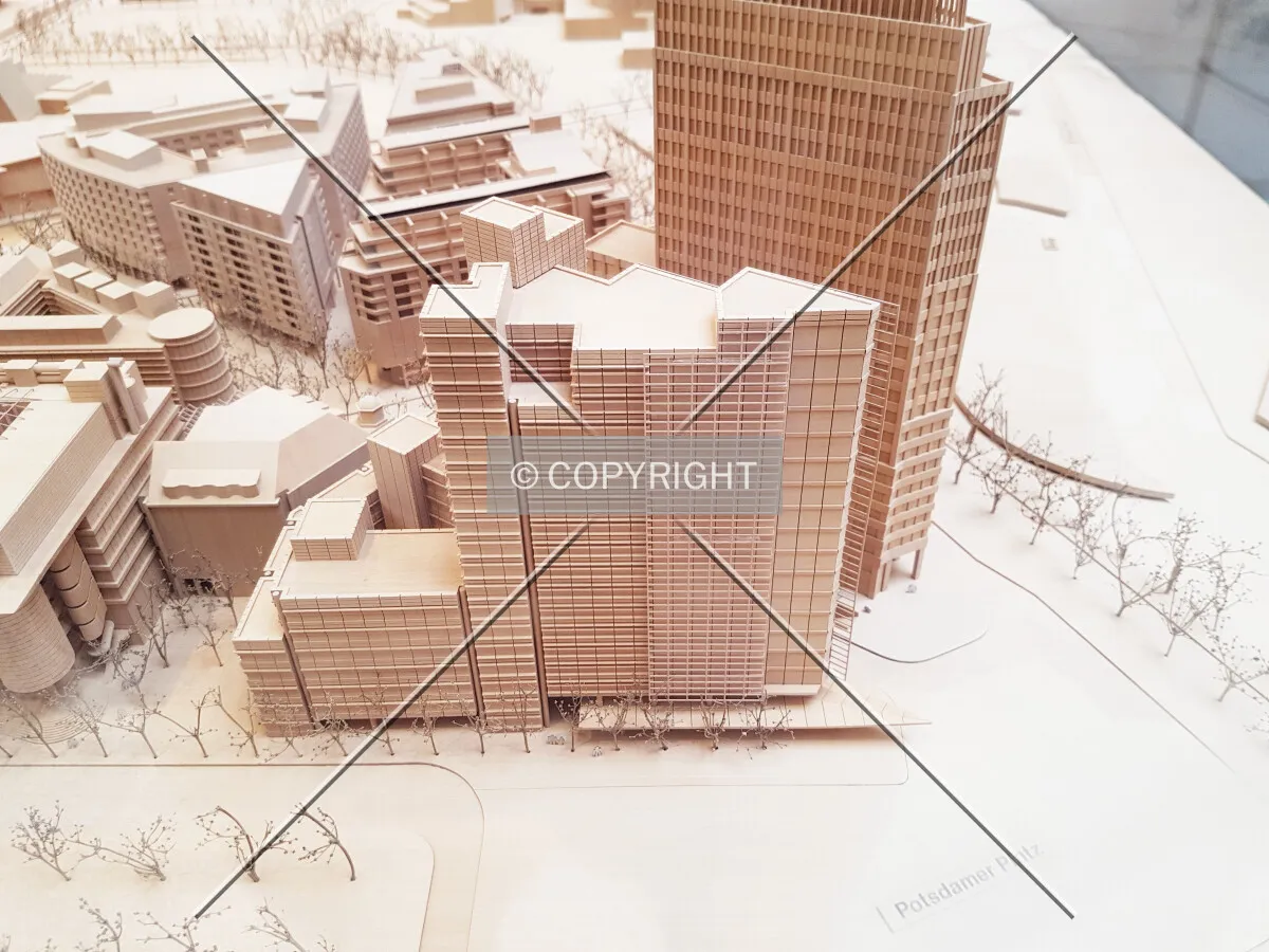 Photo 379-637-472