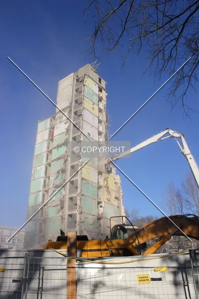 Photo 037-987-769