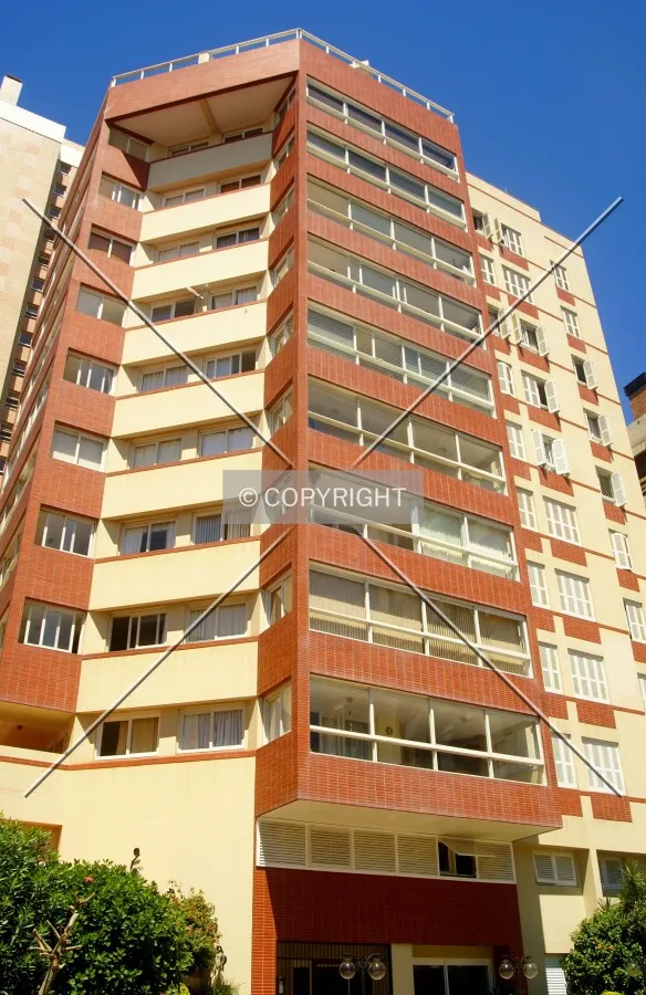 Looking up from across Desembargador Vieira Pires Street