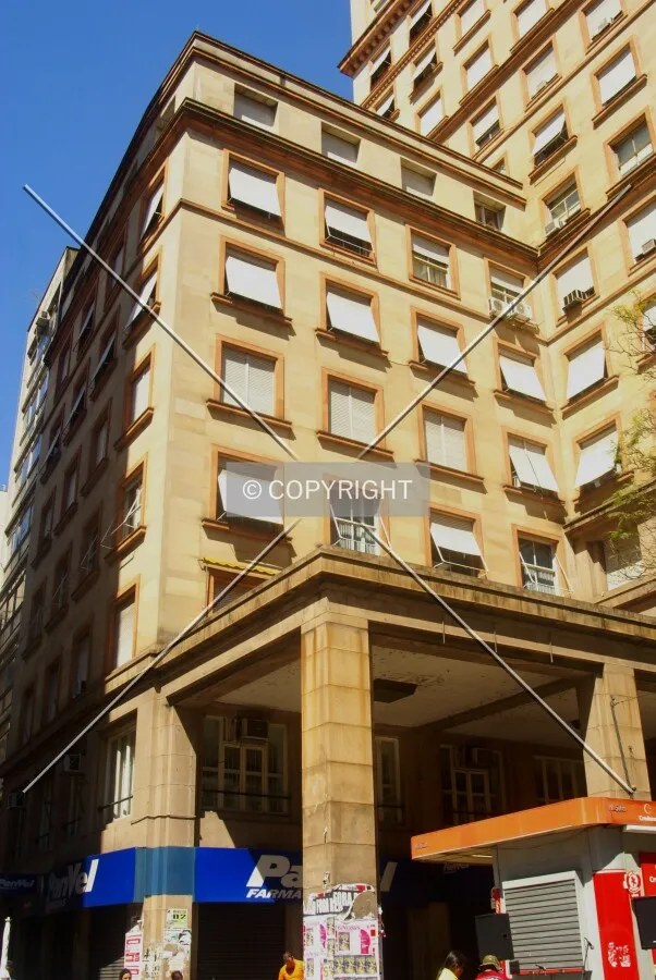 View from the corner of Dos Andradas Street and Borges de Medeiros Avenue