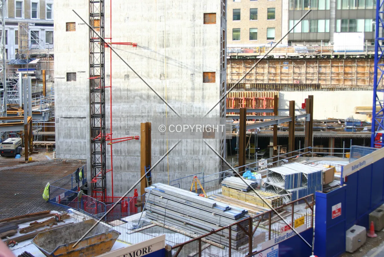 Looking into the pit at the rising core from Holborn Viaduct