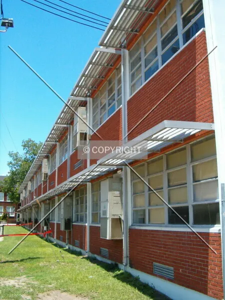 Photo 384-586-941