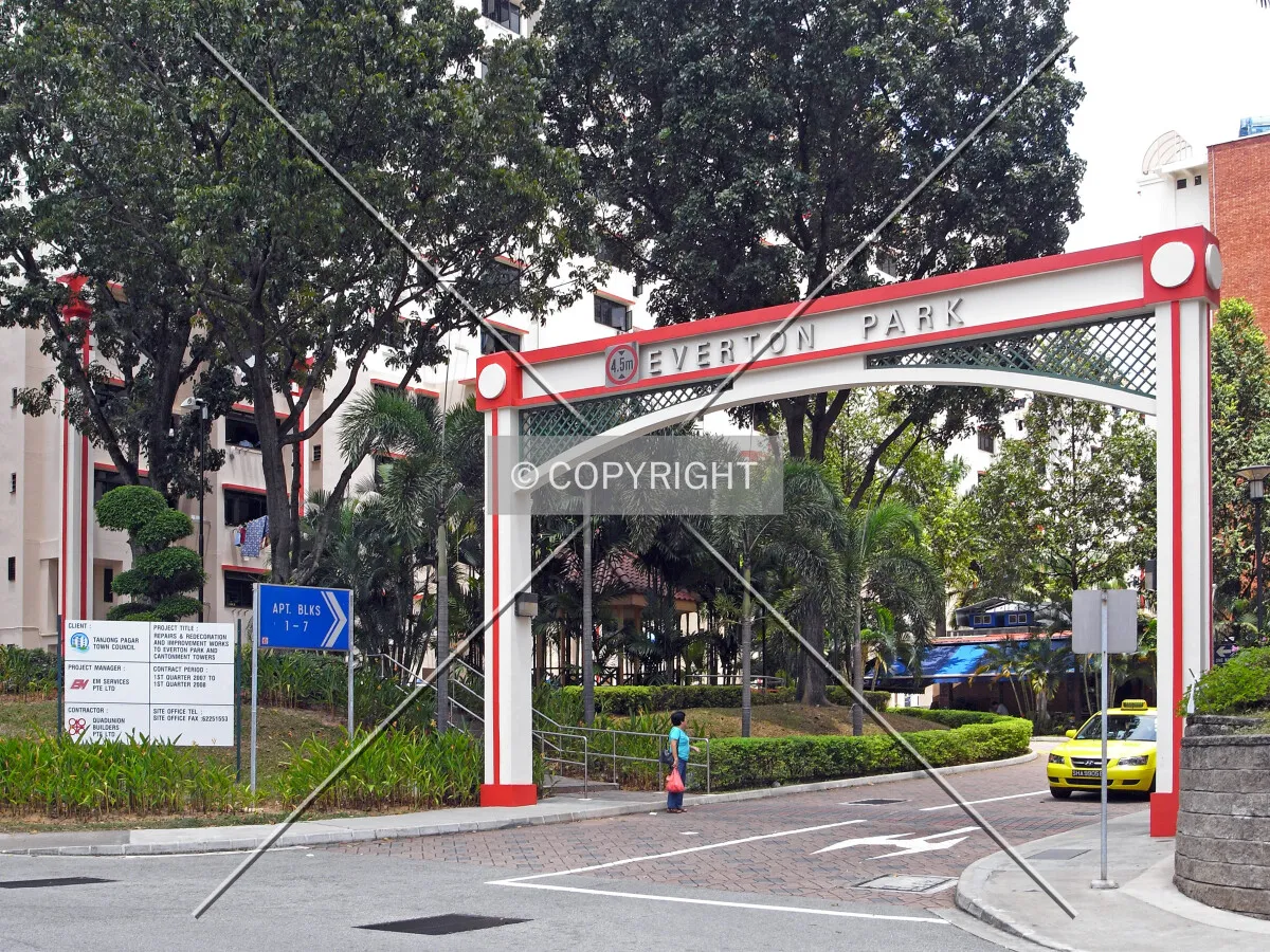 Entrance to the complex from Everton Road