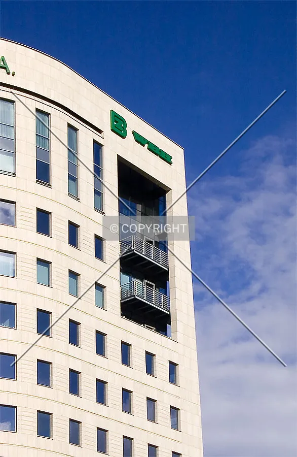 Top of the leaning corner