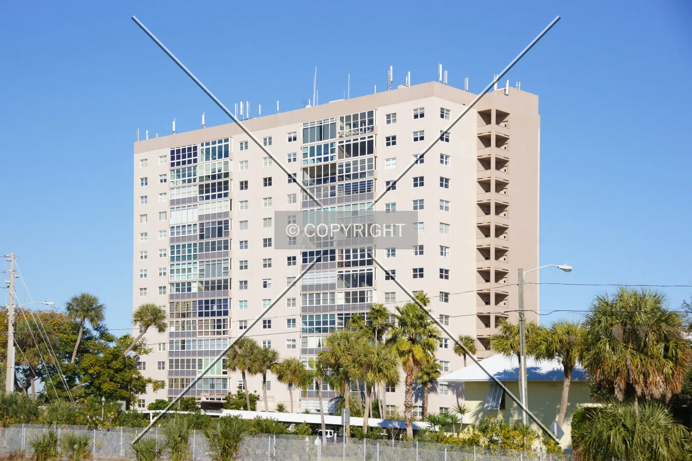 Photo 385-523-389