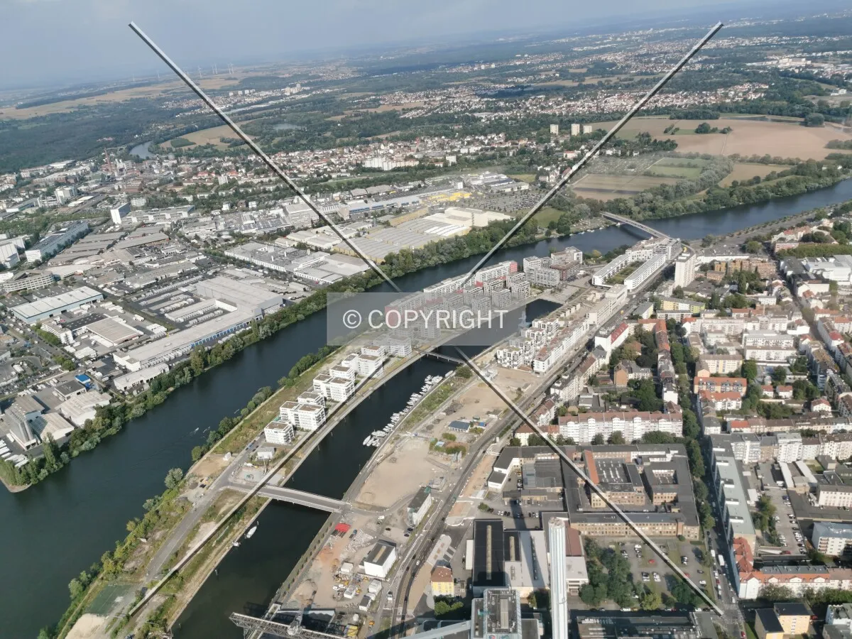 Flight with a helicopter from Egelsbach to Frankfurt - here: Panorama of Offenbach am Main and its Harbor (Hafen)
