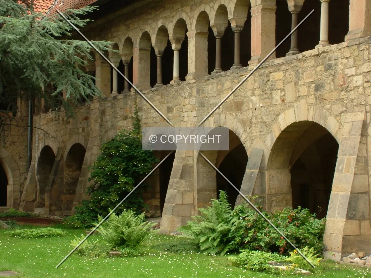 Cloister in Mariendom