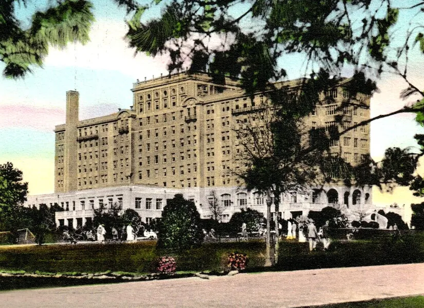Forrest Hills-Ricker Hotel
