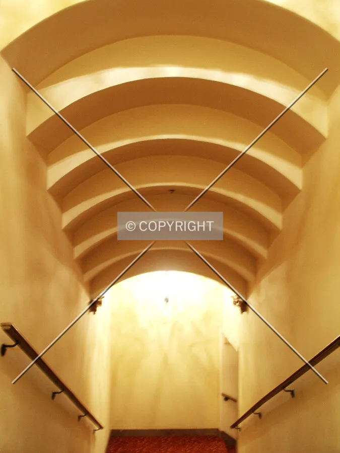 Vaulted stairway between the Spanish Court and Hall of Lions