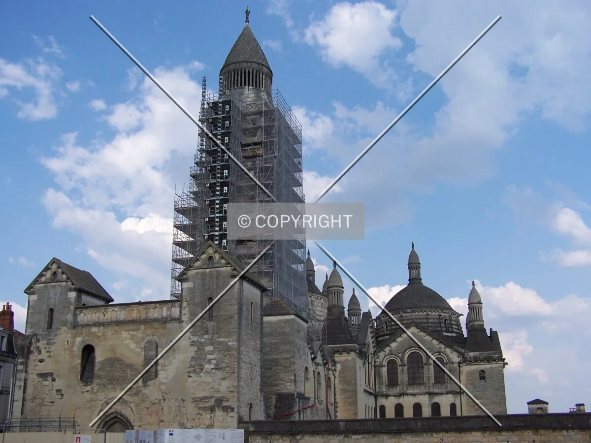 Restauration du clocher vue depuis l'ouest