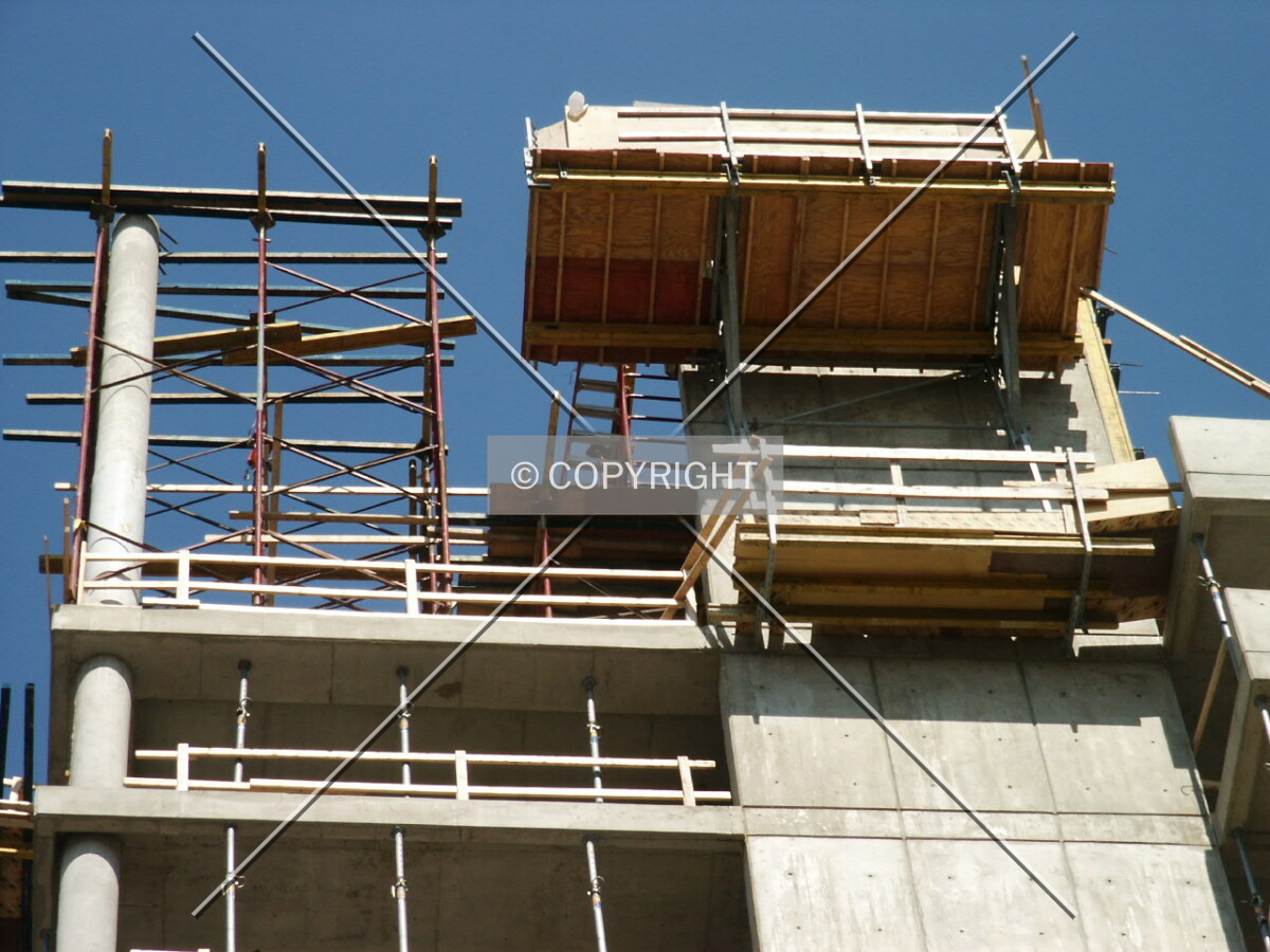 Shear wall and column on the west side