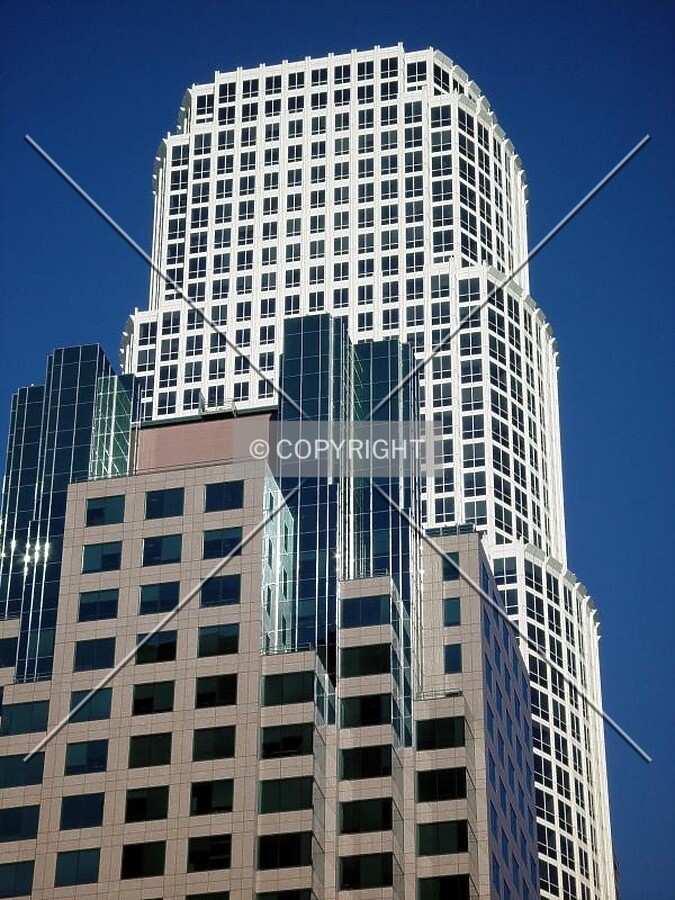 777 Tower with interesting new-comer
