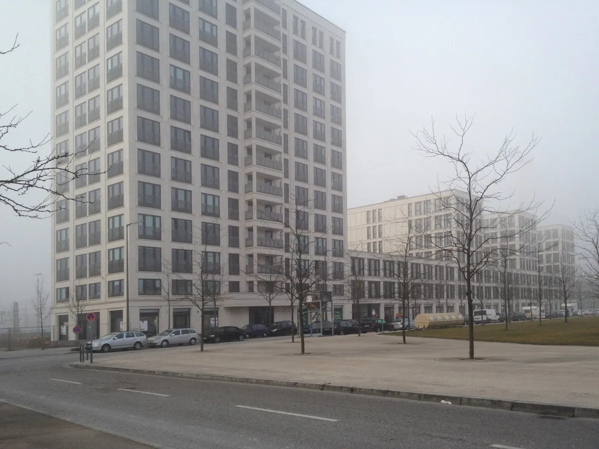 Photo 392-033-681
