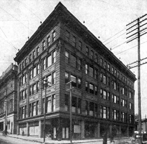 Photo 392-210-081