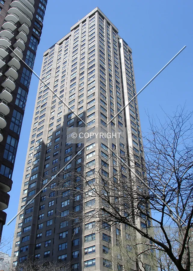 Looking northward from East End Avenue
