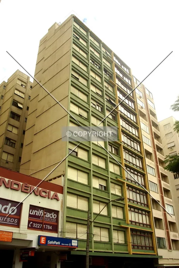 Looking up from across Independência Avenue