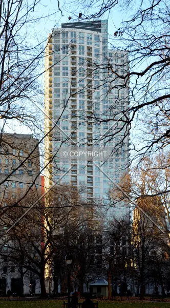 Photo 393-330-688