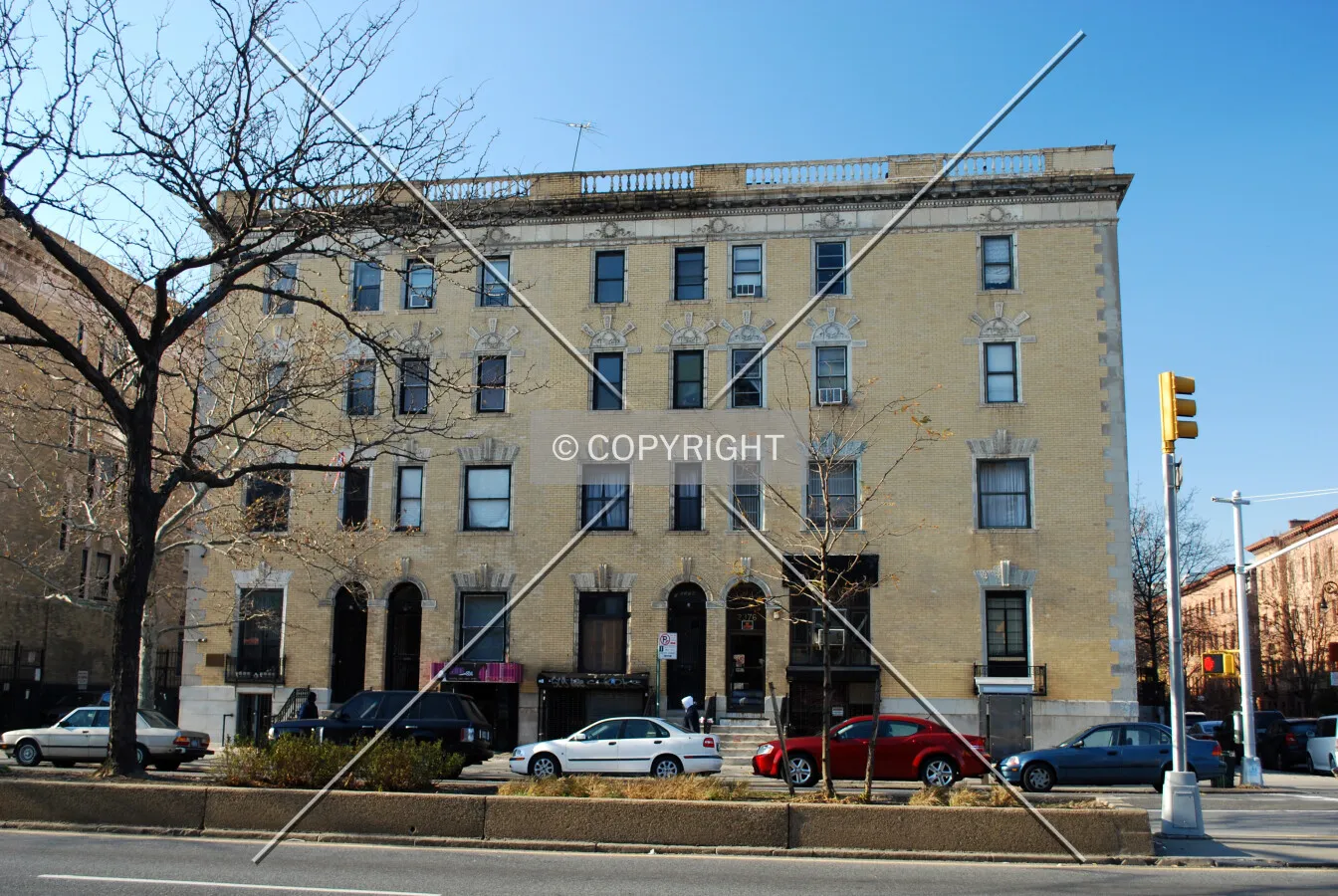 7th Avenue side