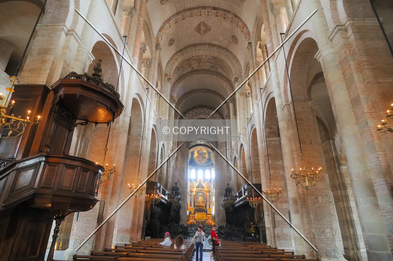 Inside the cathedral of Toulouse
